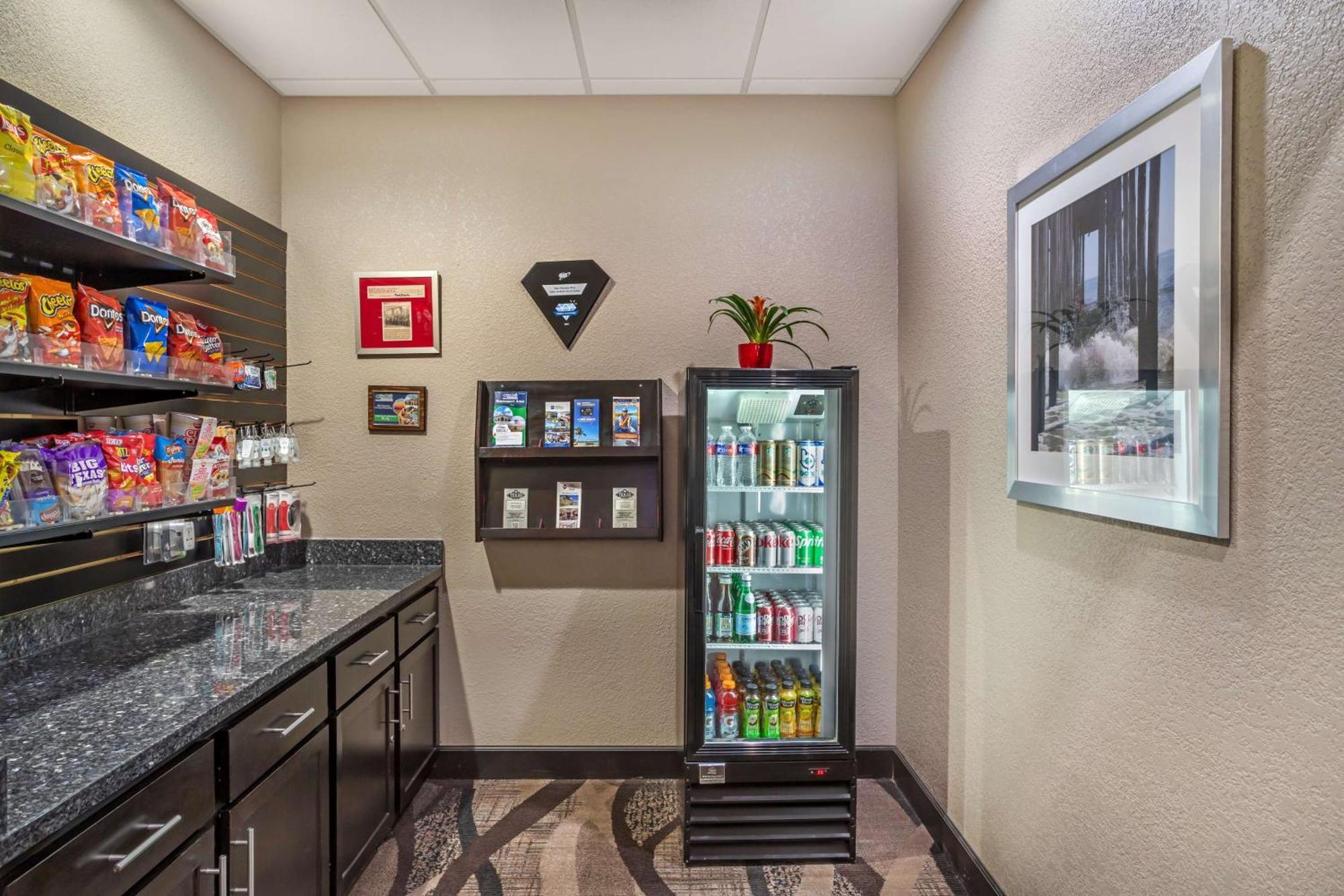 Best Western Plus Lake Jackson Inn & Suites Bagian luar foto