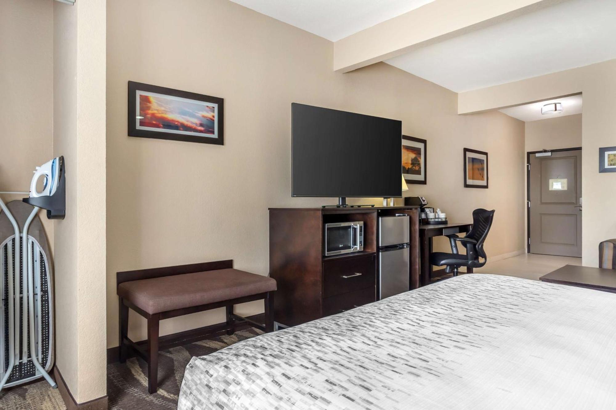 Best Western Plus Lake Jackson Inn & Suites Bagian luar foto