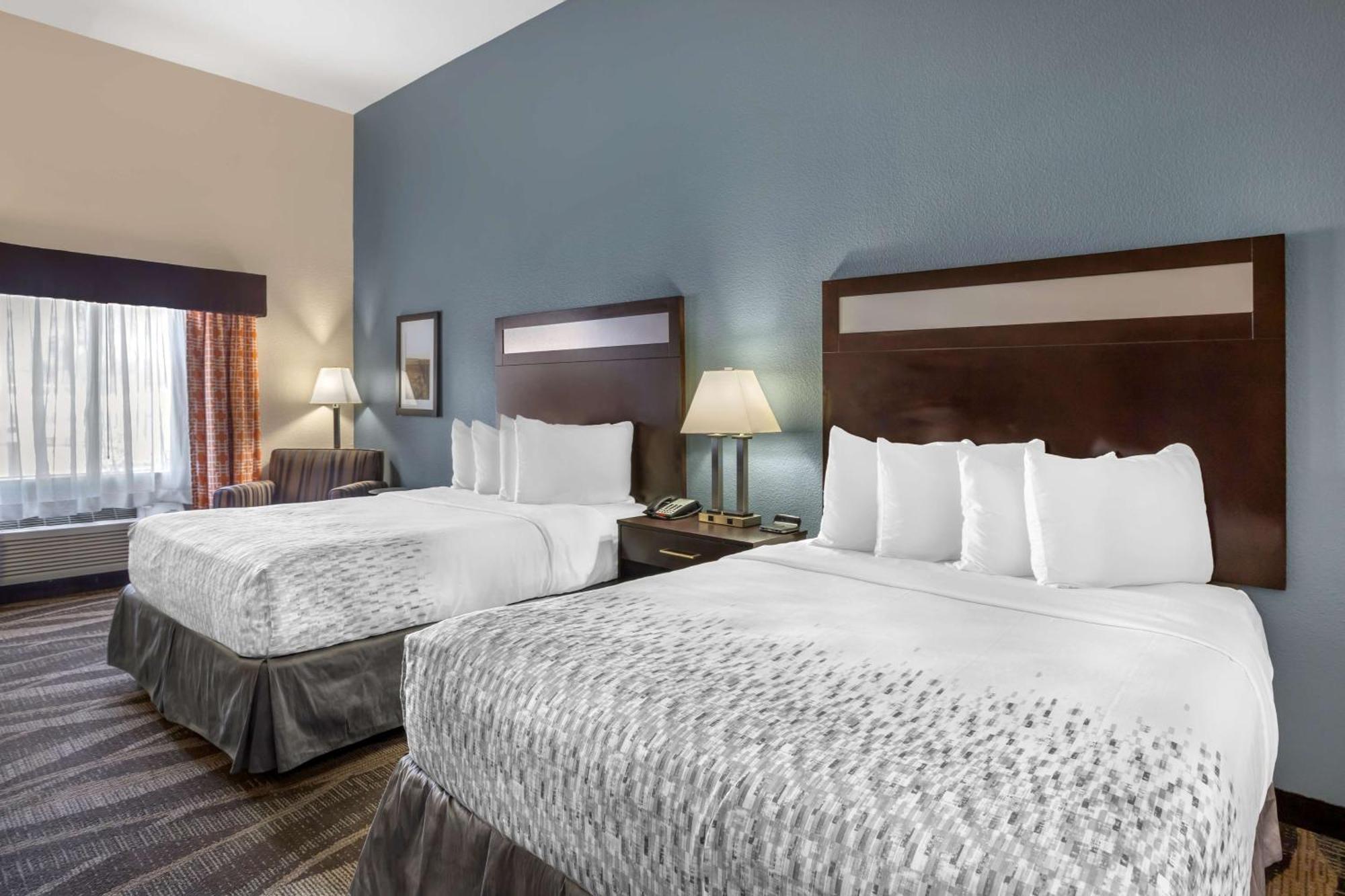 Best Western Plus Lake Jackson Inn & Suites Bagian luar foto