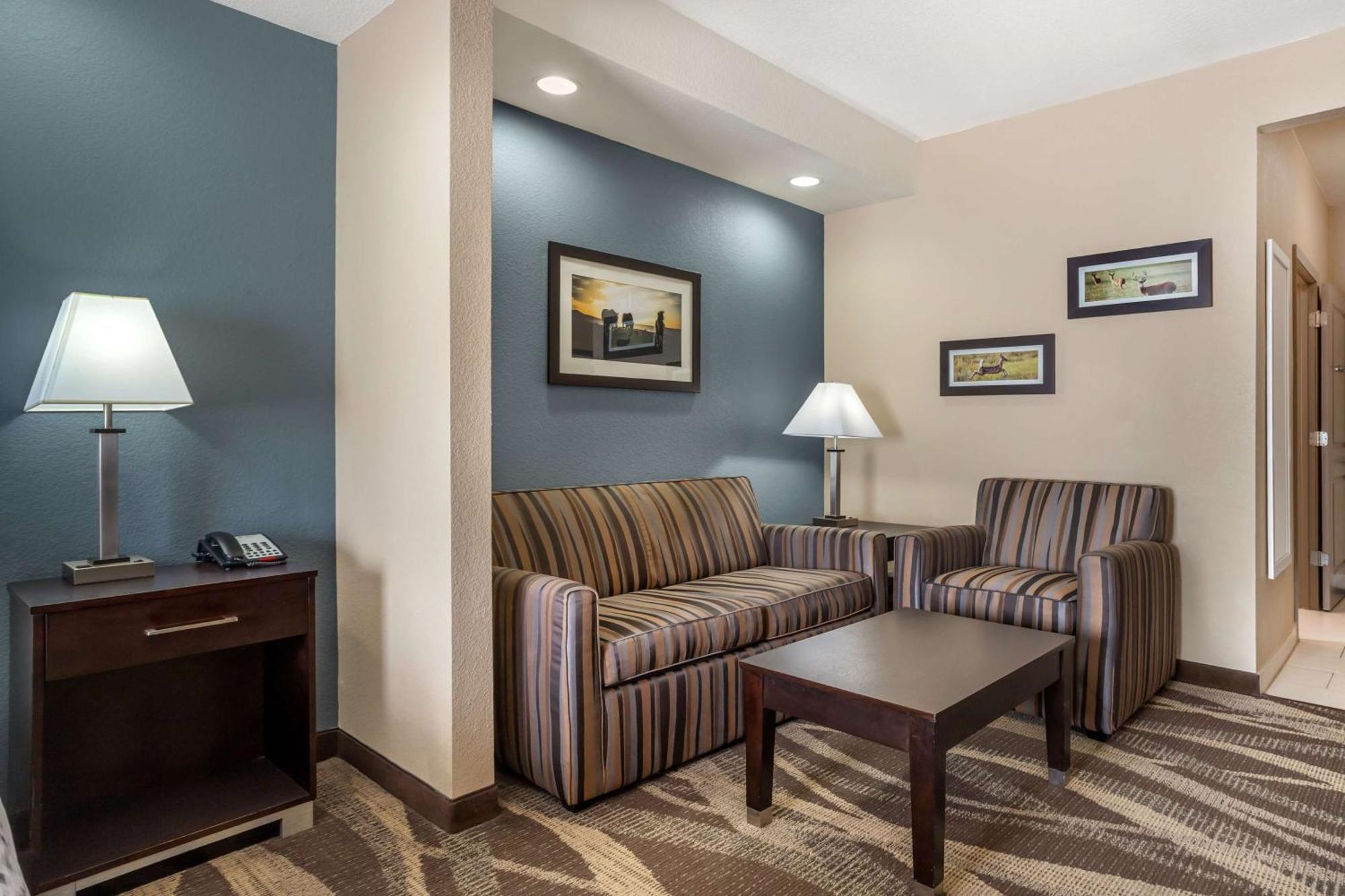 Best Western Plus Lake Jackson Inn & Suites Bagian luar foto