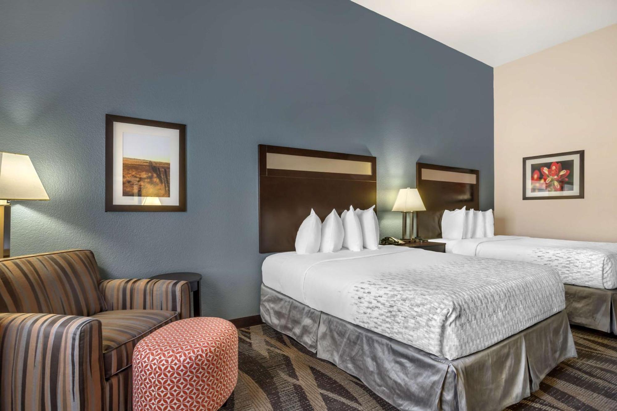 Best Western Plus Lake Jackson Inn & Suites Bagian luar foto