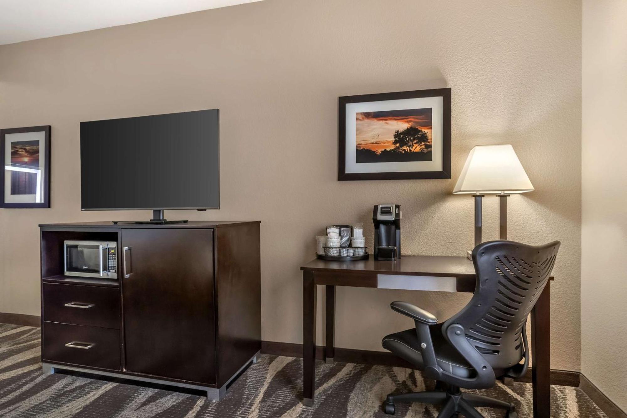Best Western Plus Lake Jackson Inn & Suites Bagian luar foto